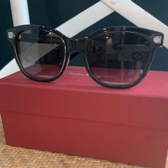 Salvatore Ferragamo Woman\'s Black Sunglasses 55mm main image 6